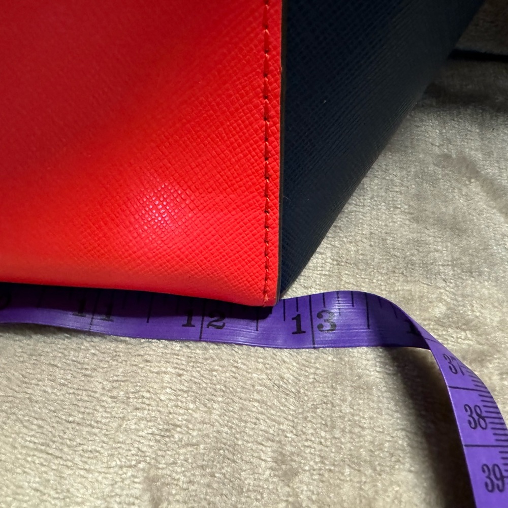 Kate Spade lap top tote - Picture 9 of 14